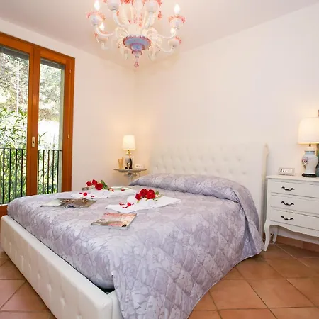 Sleeps 5